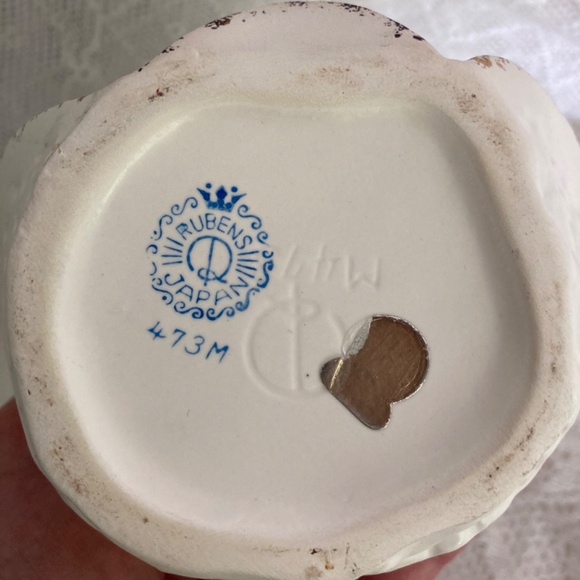 1950s Charming Vase, Girl in White Dress Vase, Rubens Planter/Vase, Bridal Vase - Picture 3 of 8